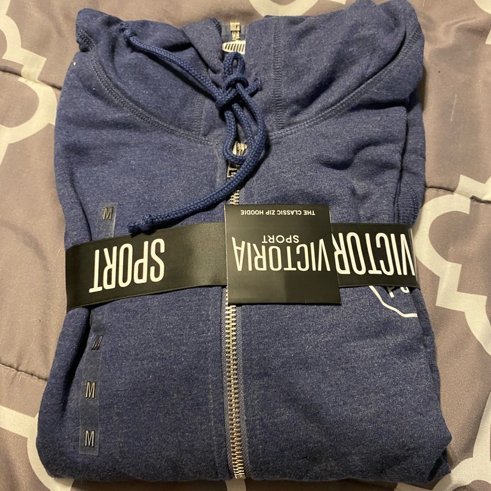 Classic zip hoodie